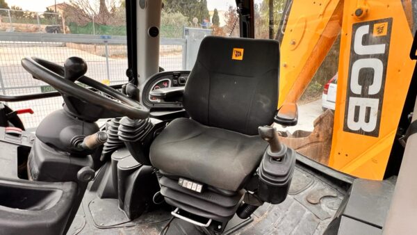 JCB 3CX - Imagen 6