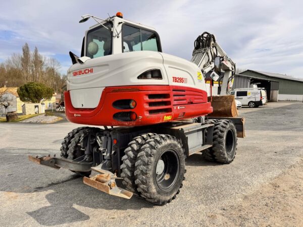 TAKEUCHI TB295W - Imagen 8