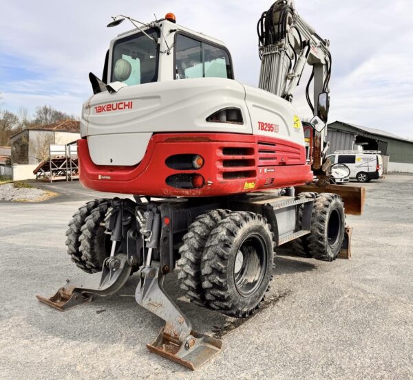 TAKEUCHI TB295W - Imagen 4