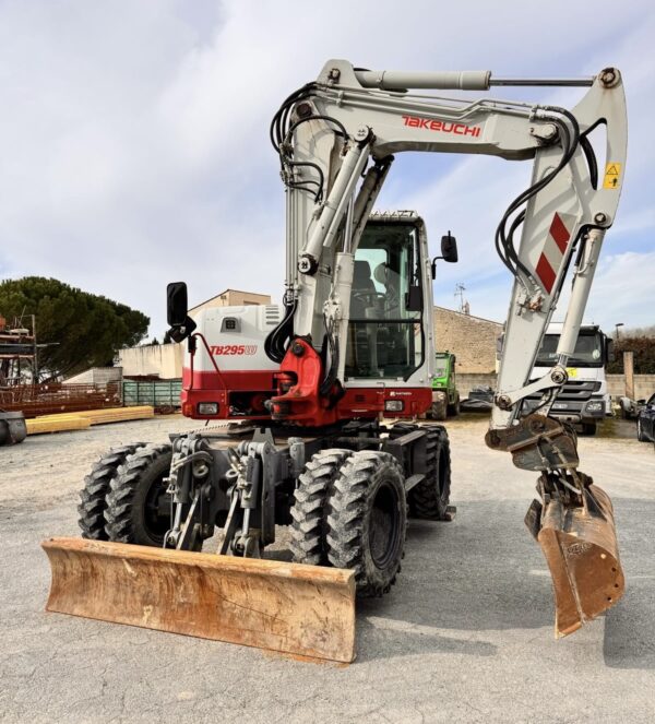 TAKEUCHI TB295W - Imagen 10