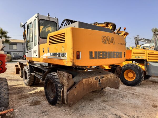 LIEBHERR A914