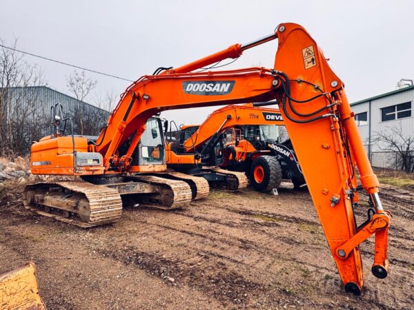 DOOSAN DX225LC-3 - Imagen 4