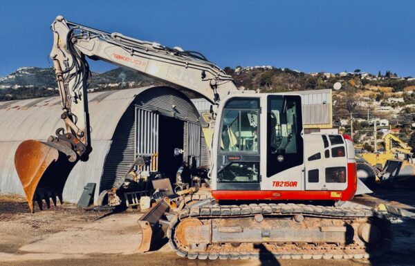 TAKEUCHI TB2150R - Imagen 3